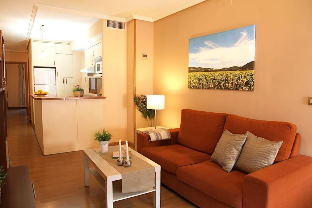 Balcon Con Luz Natural Madrid Exterior photo